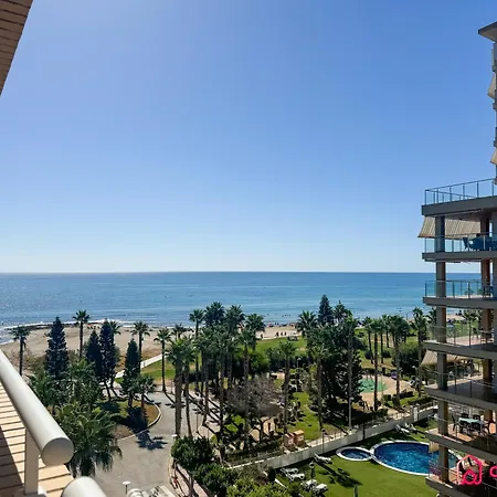 Puerta Al Mar شقة *